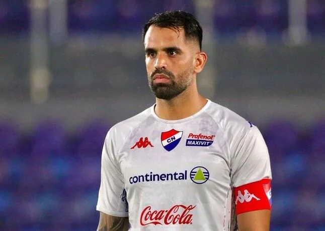 Foto 1 de 2: CARLOS ROLON