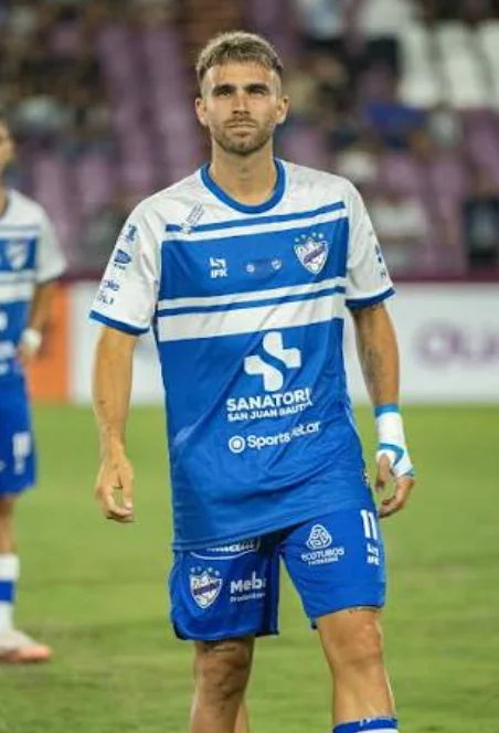 Foto 1 de 2: AGUS CAMPANA